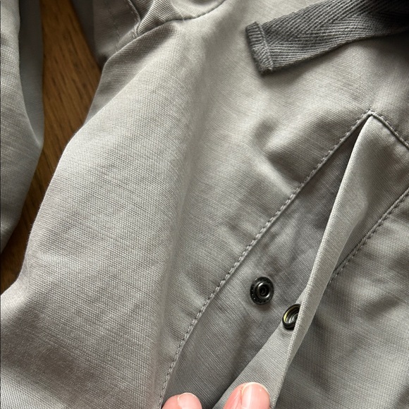 Gap Women's Light Gray Utility Jacket (3) - Picture 5 of 13